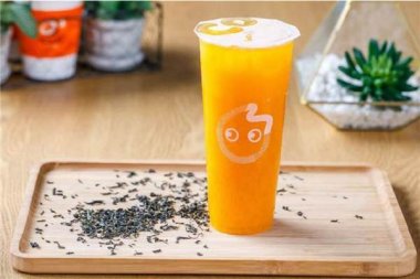 开coco奶茶店每月能赚万元以上